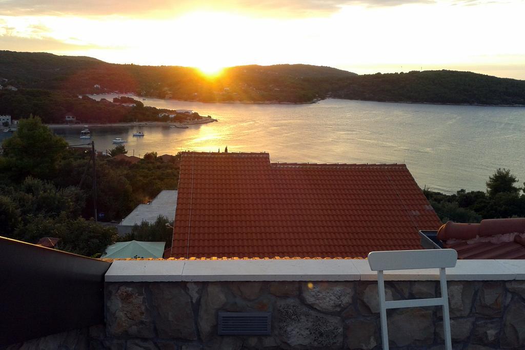 Apartments Solta Нечуям Екстер'єр фото